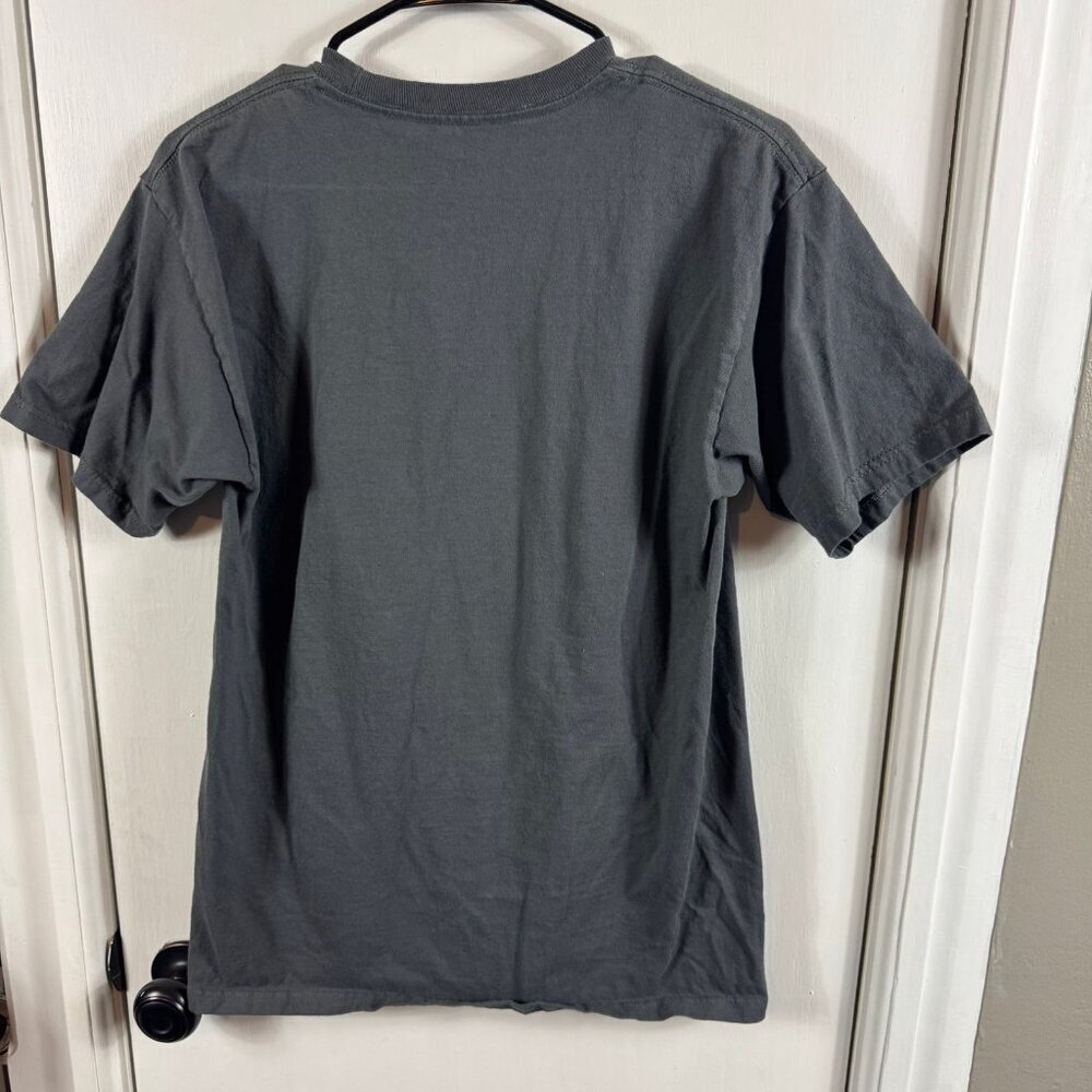 Vans colorful skull graphic print T-shirt.  Size medium - Picture 5 of 5